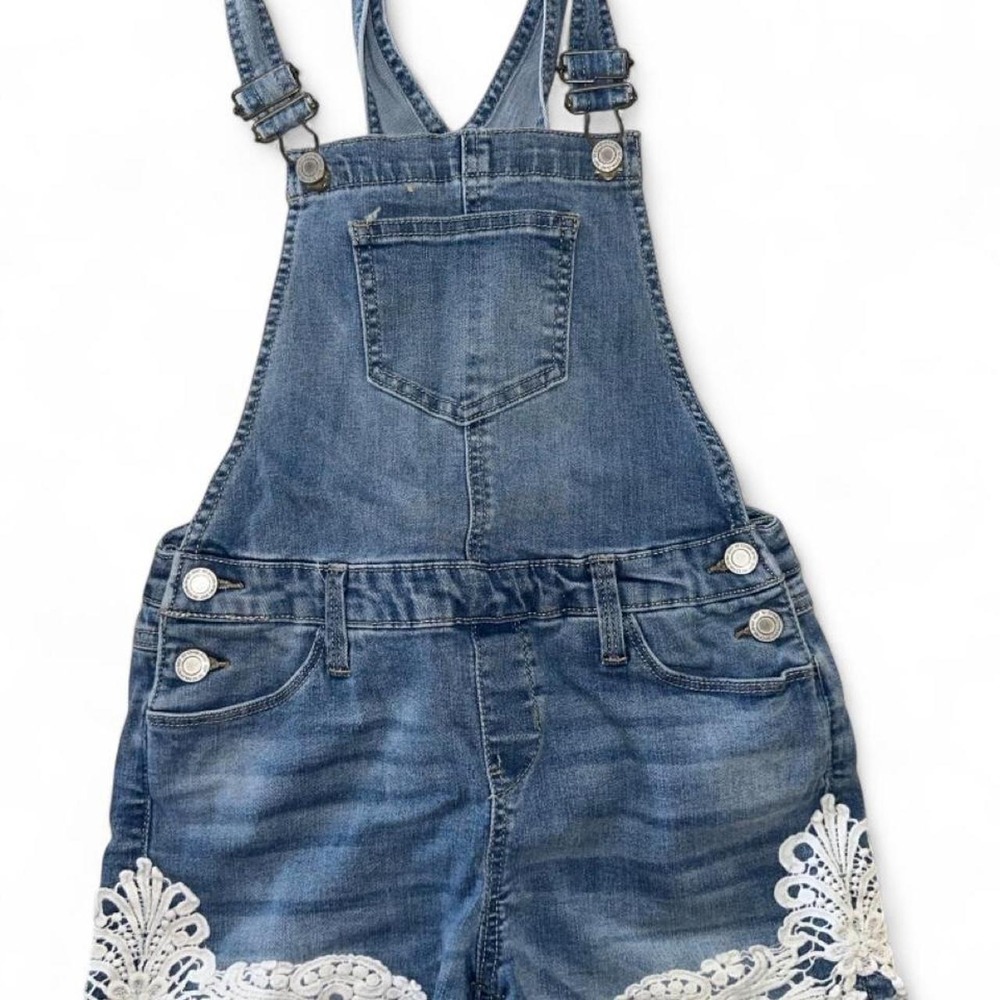 Blues denim overalls with white lace trim